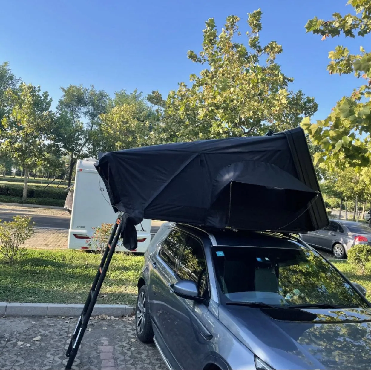 Expedition XL Rooftop Tent (4 Persons) Tent With Rail Rack